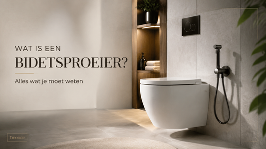 Handbediende bidetsproeier van Ymonde naast toilet in moderne badkamer