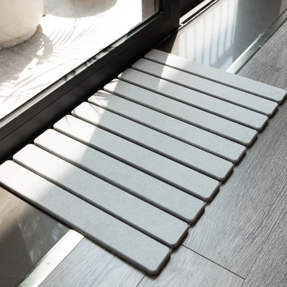 Slatted Bath Mat – Safe & Comfortable | Ymonde ©
