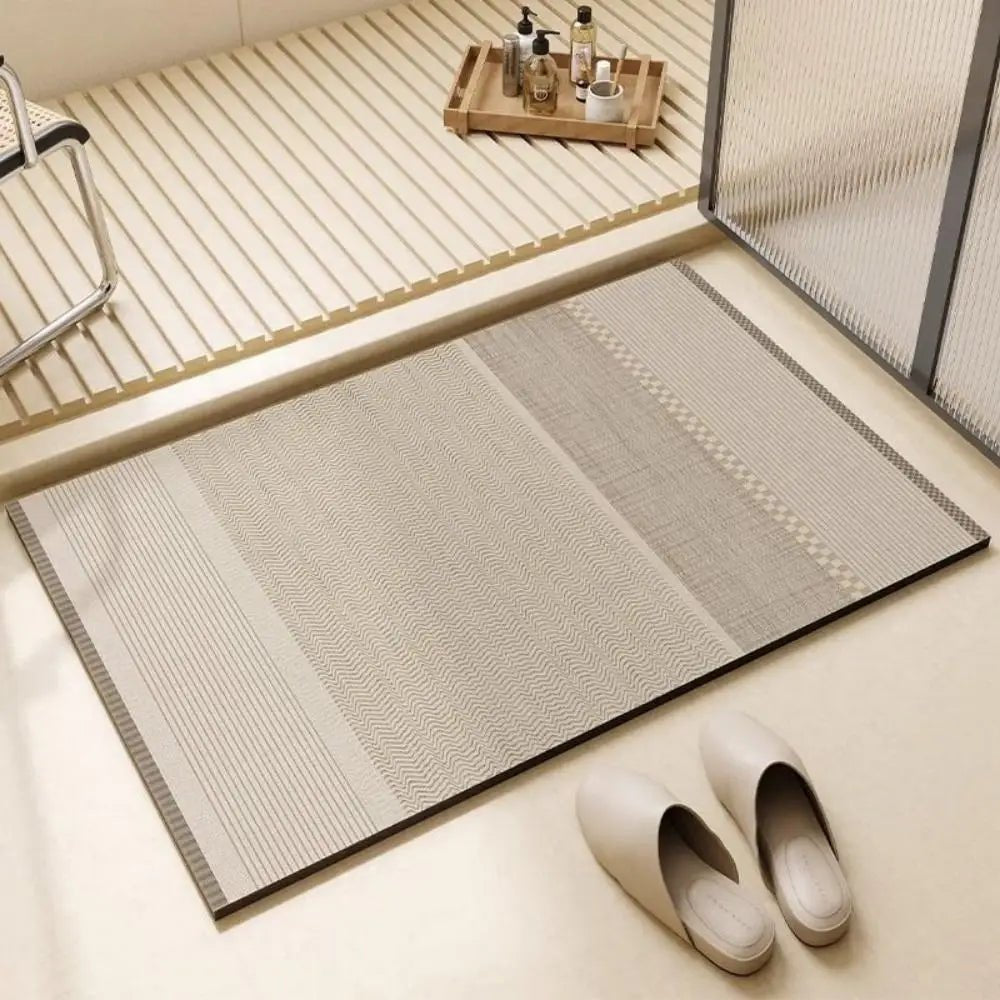 Bath mat with fast water absorption and anti-slip bottom | Ymonde