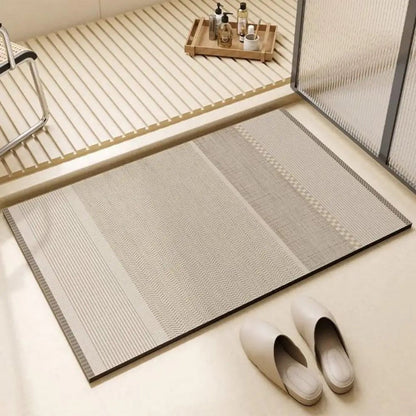 Bath mat with fast water absorption and anti-slip bottom | Ymonde