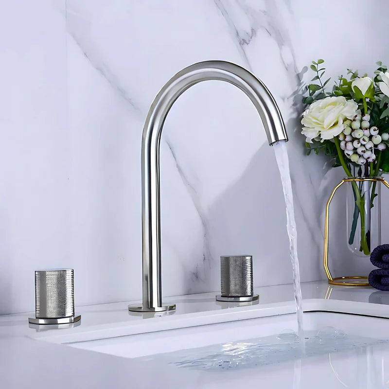 Modern Ardelle washbasin tap with sleek design and mixing function from Ymonde