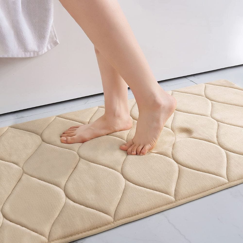 CocoonSoft deep pile bath mat with extra thick soft fibers and non-slip underside for optimal bathroom comfort