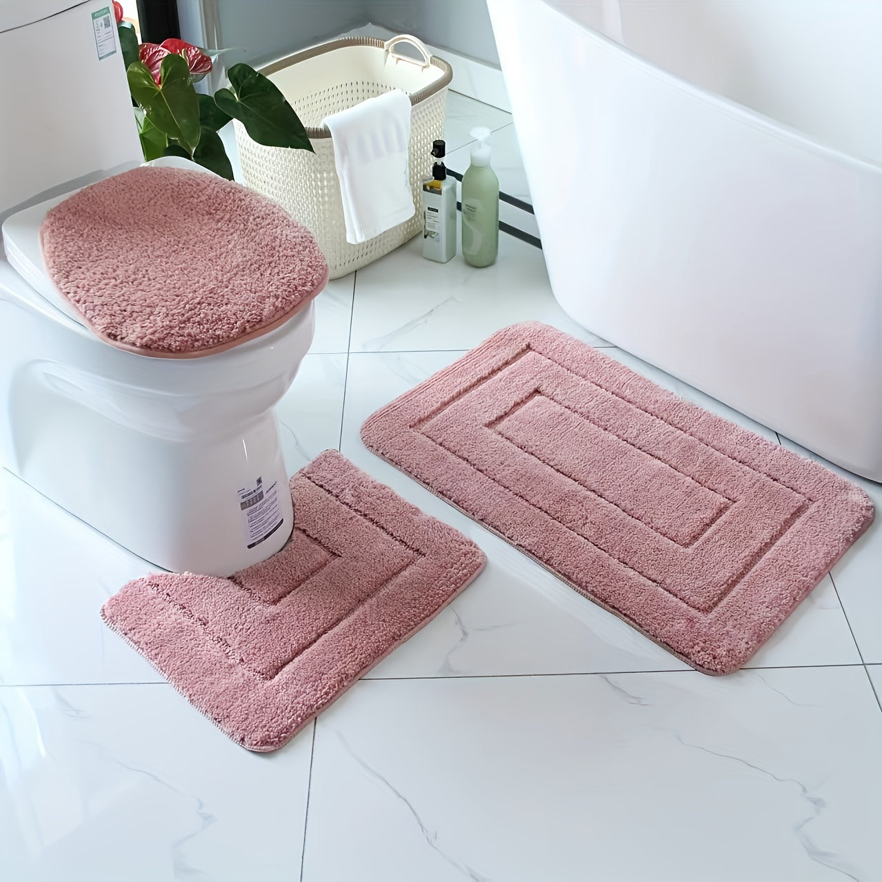 Luxury Three-Piece Bath Mat Set – Comfort & Grip | Ymonde ©