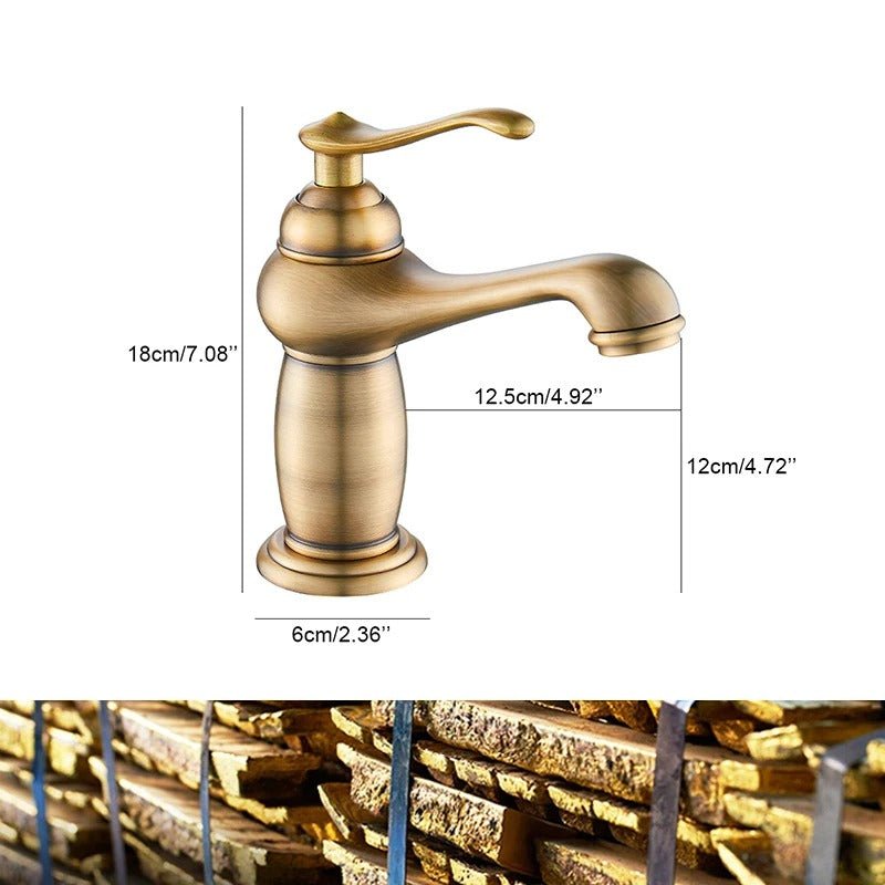 https://cdn.shopify.com/s/files/1/0726/2774/9140/files/klassieke-wastafelkraan-van-messing-met-enkele-handgreep-367640.jpg?v=1742219918