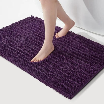 Tappetino da bagno PurpleDry viola scuro con struttura antiscivolo e morbida di Ymonde