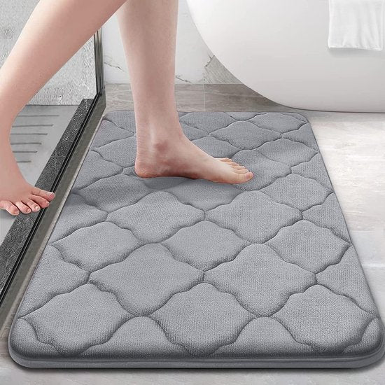 Light gray SilverNest bath mat with memory foam and soft microfiber anti-slip from Ymonde