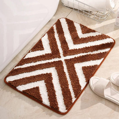 StripeLuxe Bath Mat – Striped Design & Non-Slip Comfort | Ymonde